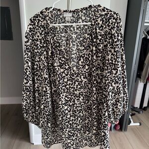 Ava & Viv Black and White Patterned Blouse